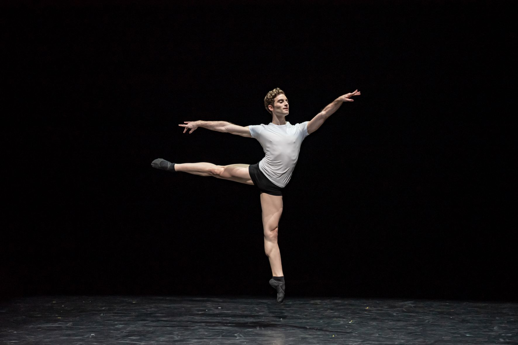 Scopri di più sull'articolo Trento. S. Valentino a teatro con “Ballet Gala”, il meglio della danza classica mondiale offerto dal Balletto Nazionale di Praga