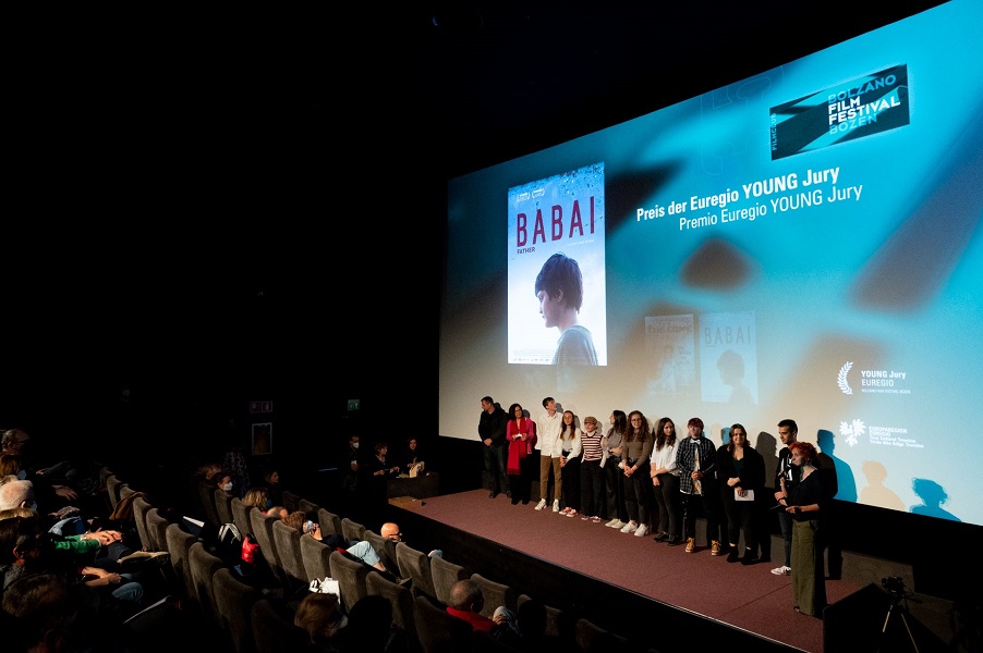 Mehr über den Artikel erfahren Euregio-Young-Jury premia la migliore opera cinematografica