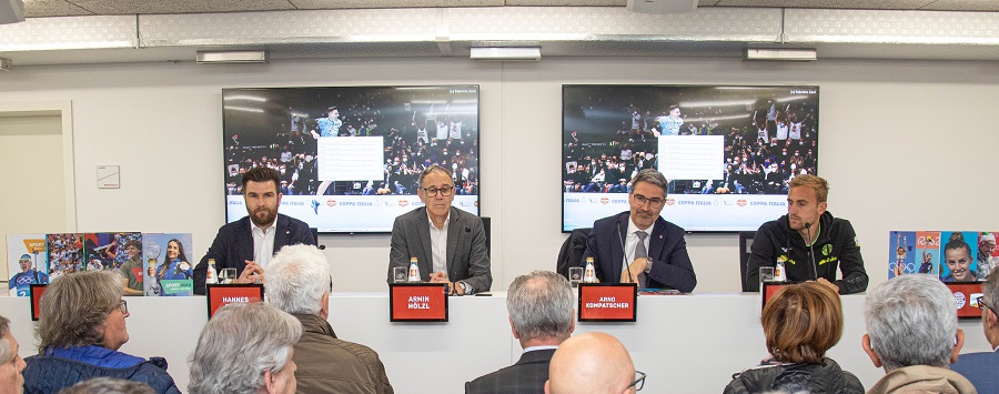 Mehr über den Artikel erfahren Annuario dello sport altoatesino, copertina dedicata all’FC Südtirol