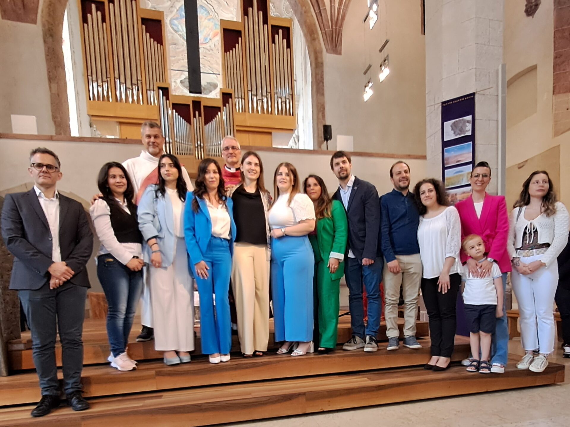 Mehr über den Artikel erfahren Cresima per 12 giovani adulti a Bolzano
