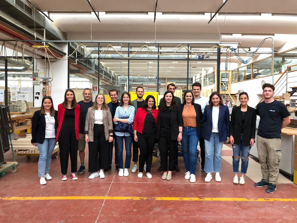 Mehr über den Artikel erfahren Gruppo Giovani in visita alla Höller di Laives, l’innovazione fa crescere sui mercati esteri