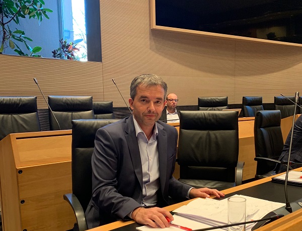 Mehr über den Artikel erfahren Legge appalti: approvati gli articoli del Team K su qualità dei generi alimentari, filiera corta ed imprese locali