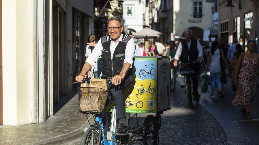 Mehr über den Artikel erfahren Kompatscher con i Cacciatori di Briciole