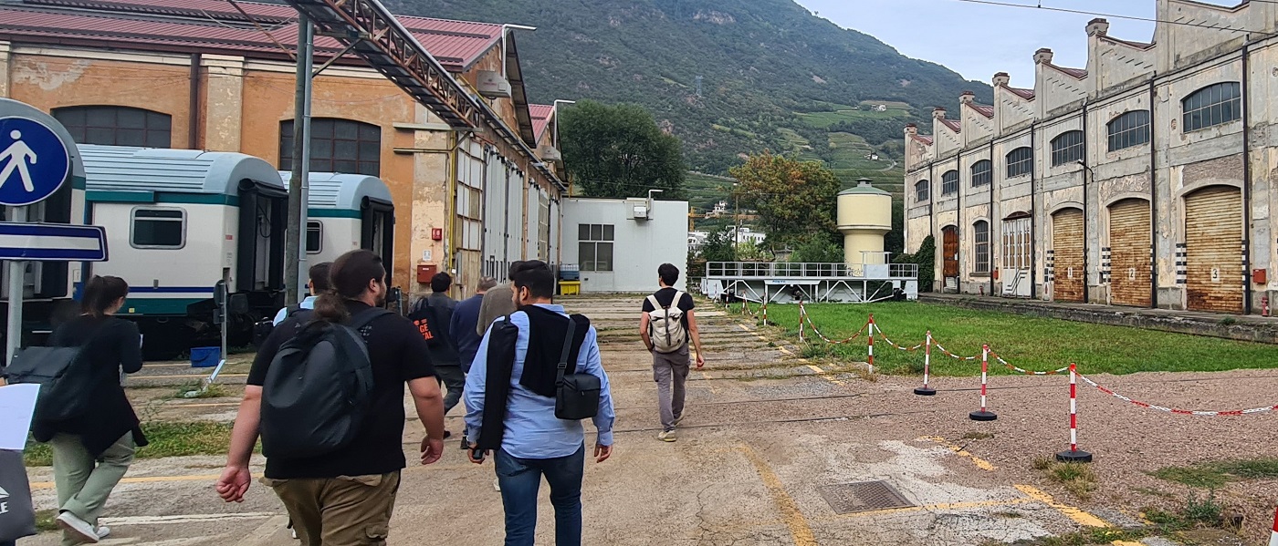 Scopri di più sull'articolo Bolzano. Areale Ferroviario, Cagnotto e Sette hanno attivato un workshop con l’Università di Venezia per sollecitare ripresa iniziativa