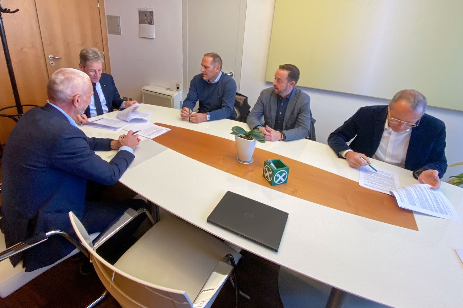 Scopri di più sull'articolo La Federazione Cooperative Raiffeisen sigla il Contratto integrativo provinciale