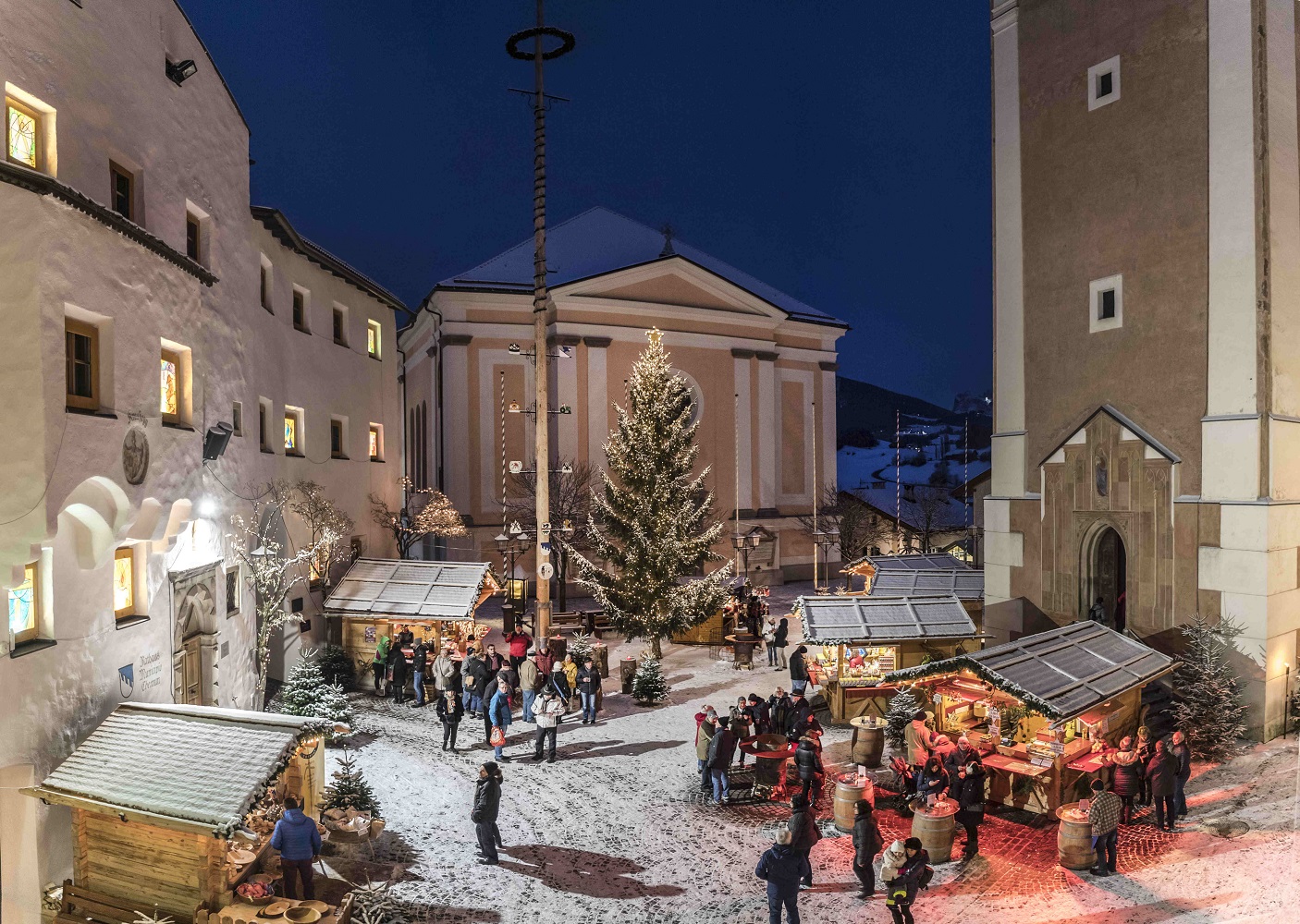 Mehr über den Artikel erfahren Weihnachtszauber in der Dolomitenregion Seiser Alm