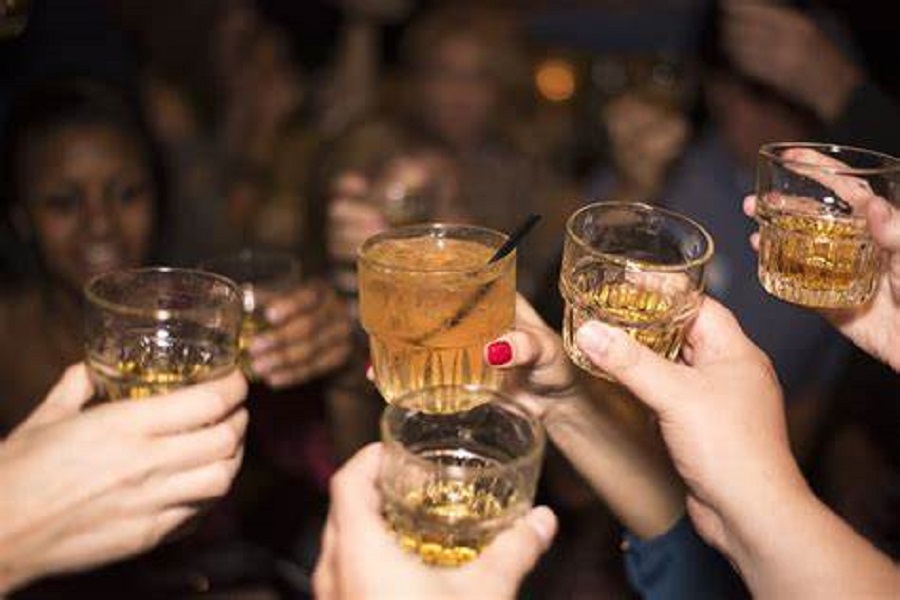 Mehr über den Artikel erfahren HANDS warnt vor zu viel Alkohol an Weihnachten
