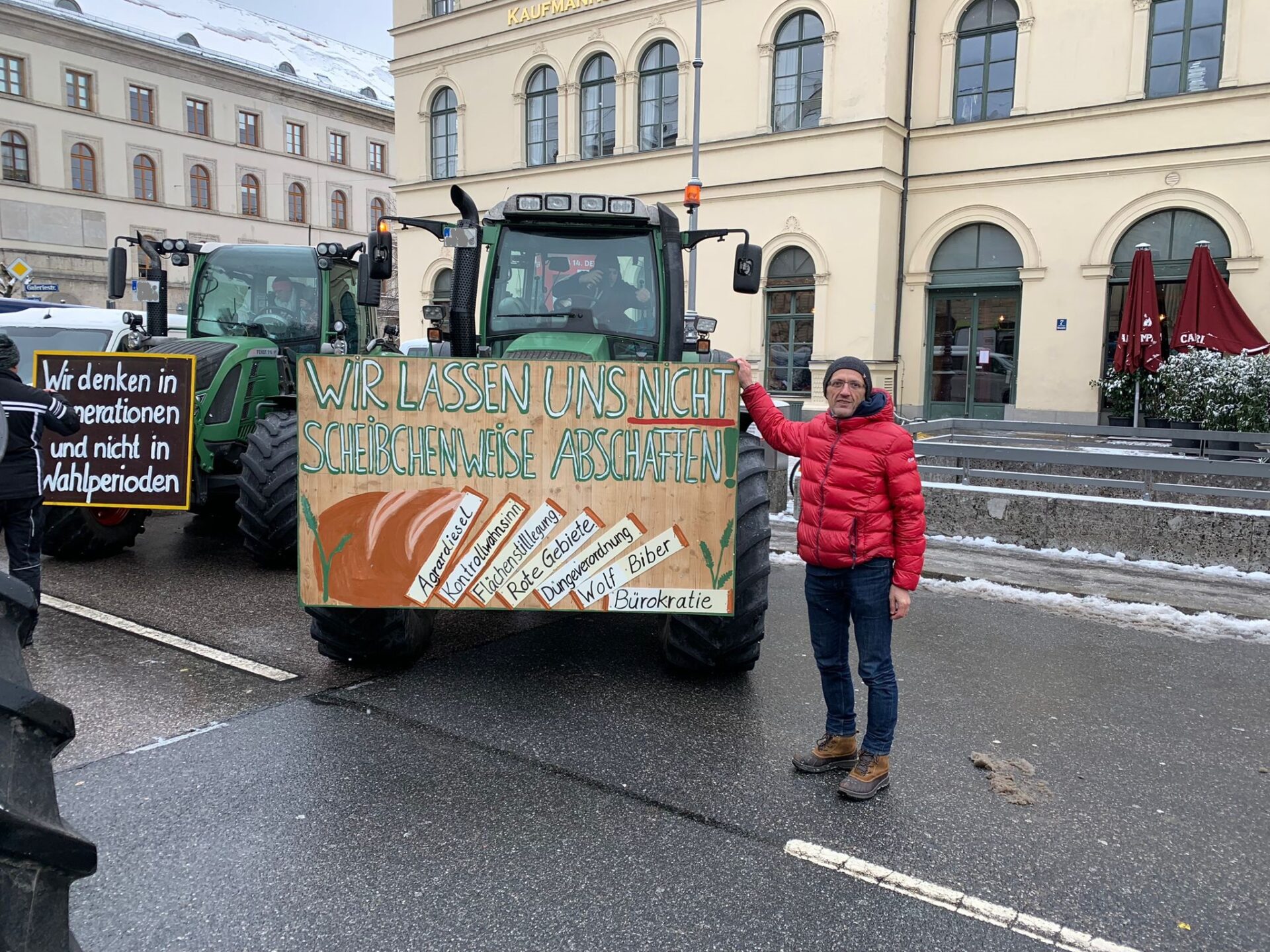 Mehr über den Artikel erfahren Bauerndemo in Deutschland: Auch STF Pustertal mit dabei