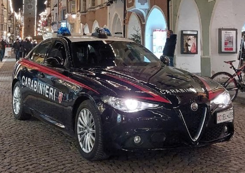 Mehr über den Artikel erfahren Truffe natalizie per compravendita auto su internet, 4 denunciati dai carabinieri di Vipiteno