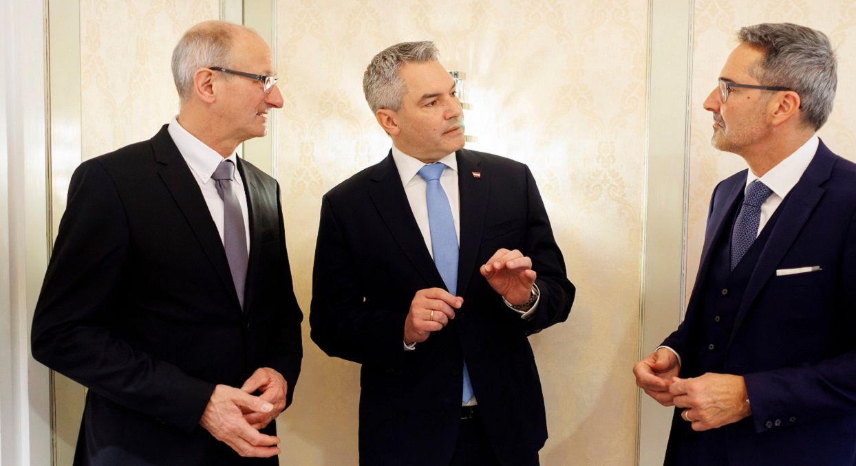 Mehr über den Artikel erfahren Il presidente Kompatscher a Vienna