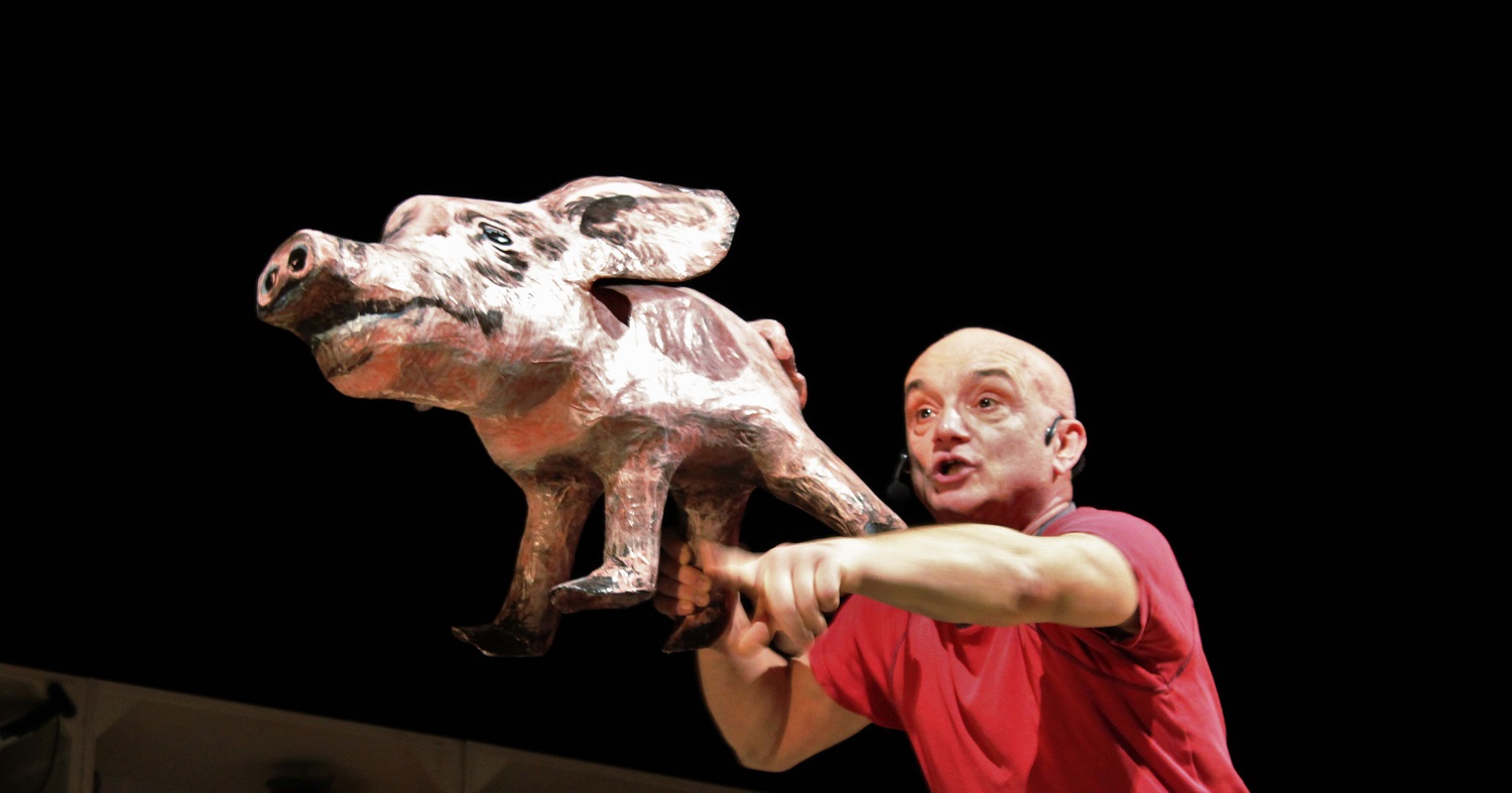 Scopri di più sull'articolo Rovereto. Scappo a teatro-famiglie porta nel proprio menù la “Zuppa di sasso” dell’Accademia Perduta/Romagna Teatri