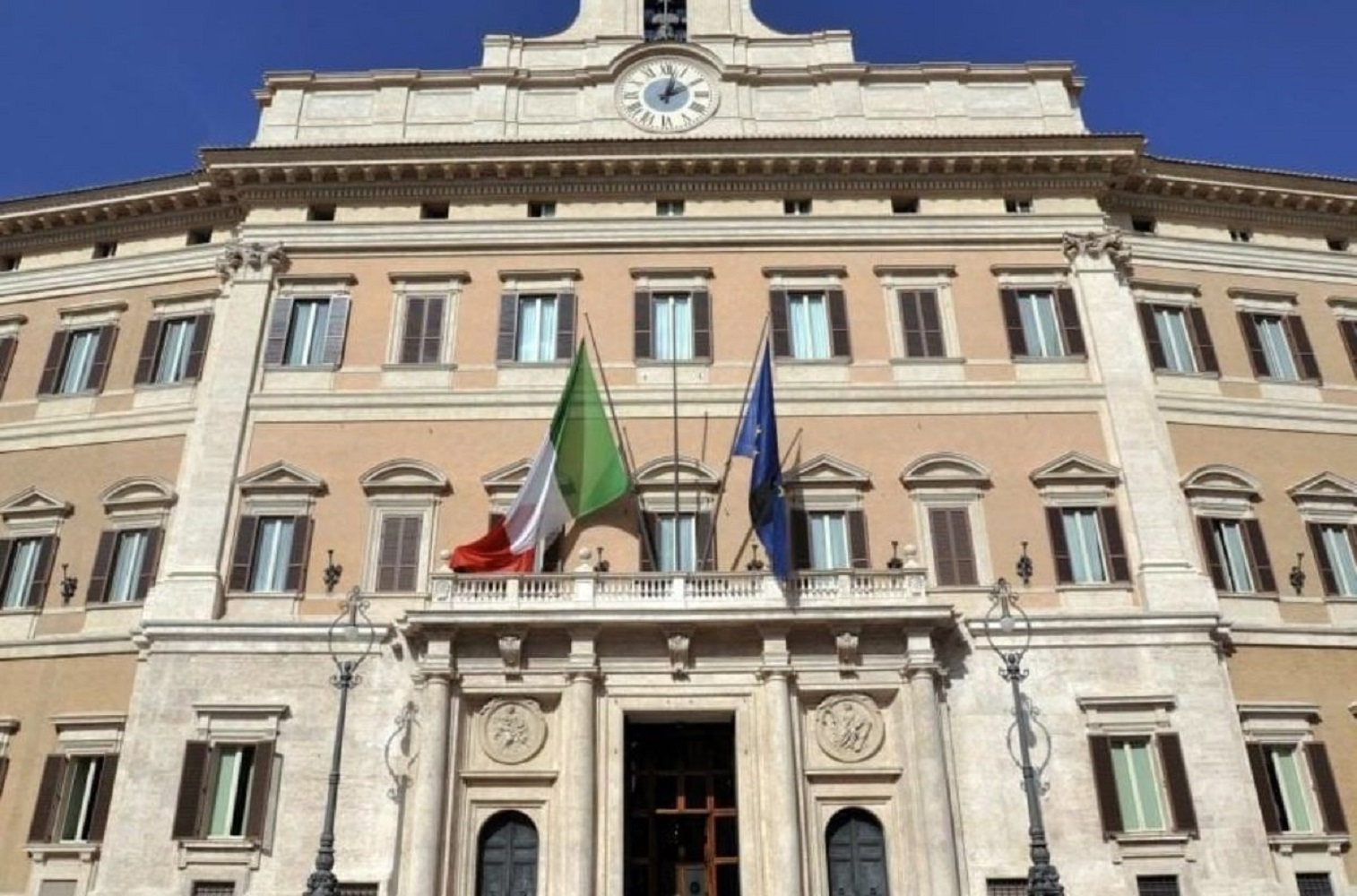 Scopri di più sull'articolo „Codice della strada“ / Kammer genehmigt Verkehrseinschränkungen in UNESCO-Gebieten