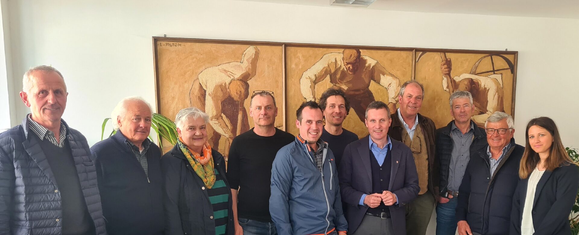 Scopri di più sull'articolo Fachgruppe Schutzhütten Südtirol trifft Tourismuslandesrat Walcher – nein zu noch mehr Bürokratie