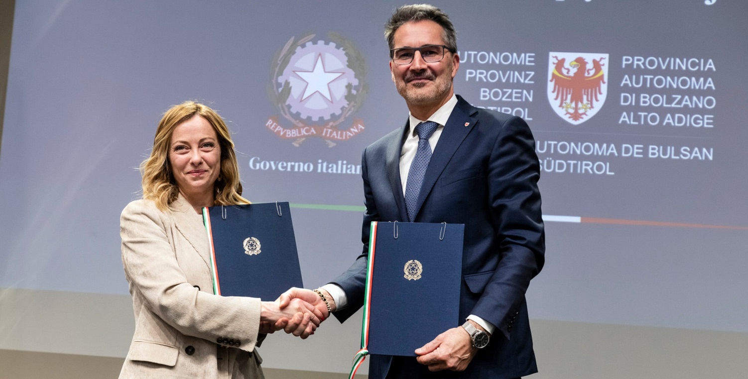 Scopri di più sull'articolo Fondo sviluppo e coesione, Meloni e Kompatscher firmano l’accordo