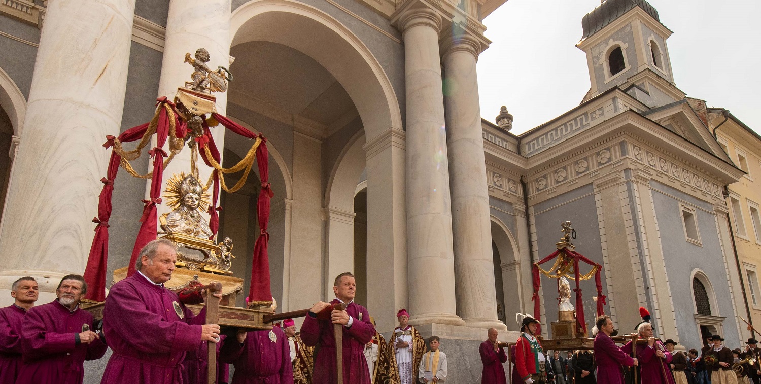 Scopri di più sull'articolo Domenica 14 aprile a Bressanone la processione di san Cassiano