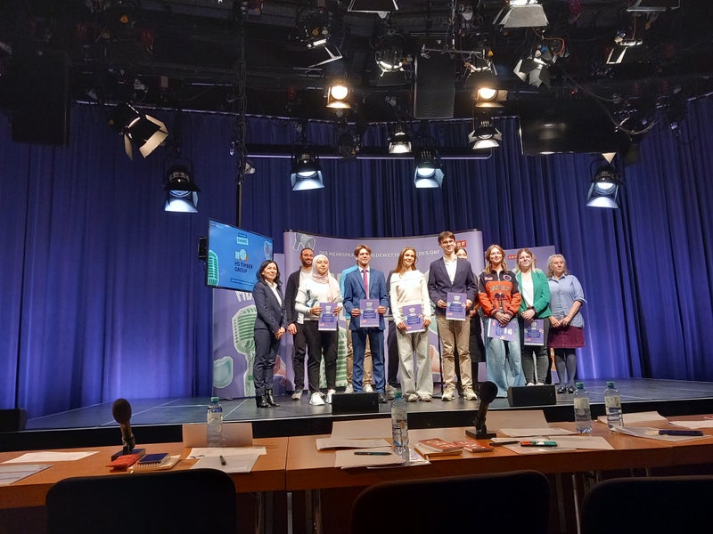 Mehr über den Artikel erfahren Sette studenti del Torricelli tra i finalisti del concorso tv ORF