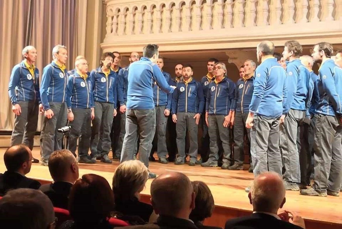Scopri di più sull'articolo Tre cori cantano la donna e l’amore