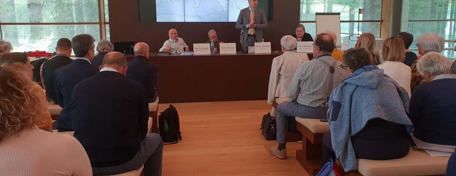 Scopri di più sull'articolo Arge Alp Anziani. Che l’Europa sia una comunità solidale delle persone!