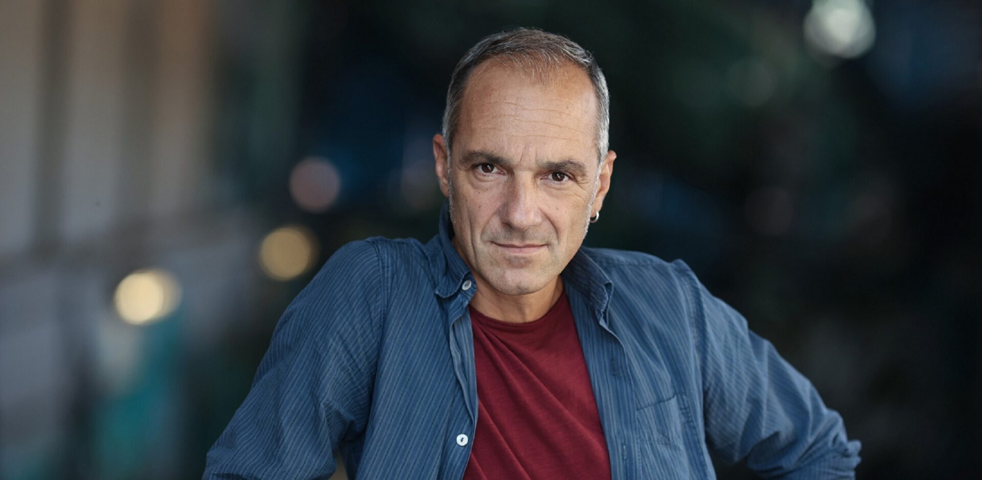 Mehr über den Artikel erfahren “Non è la storia di un eroe”, a Bolzano lo spettacolo scritto e interpretato da Mauro Pescio