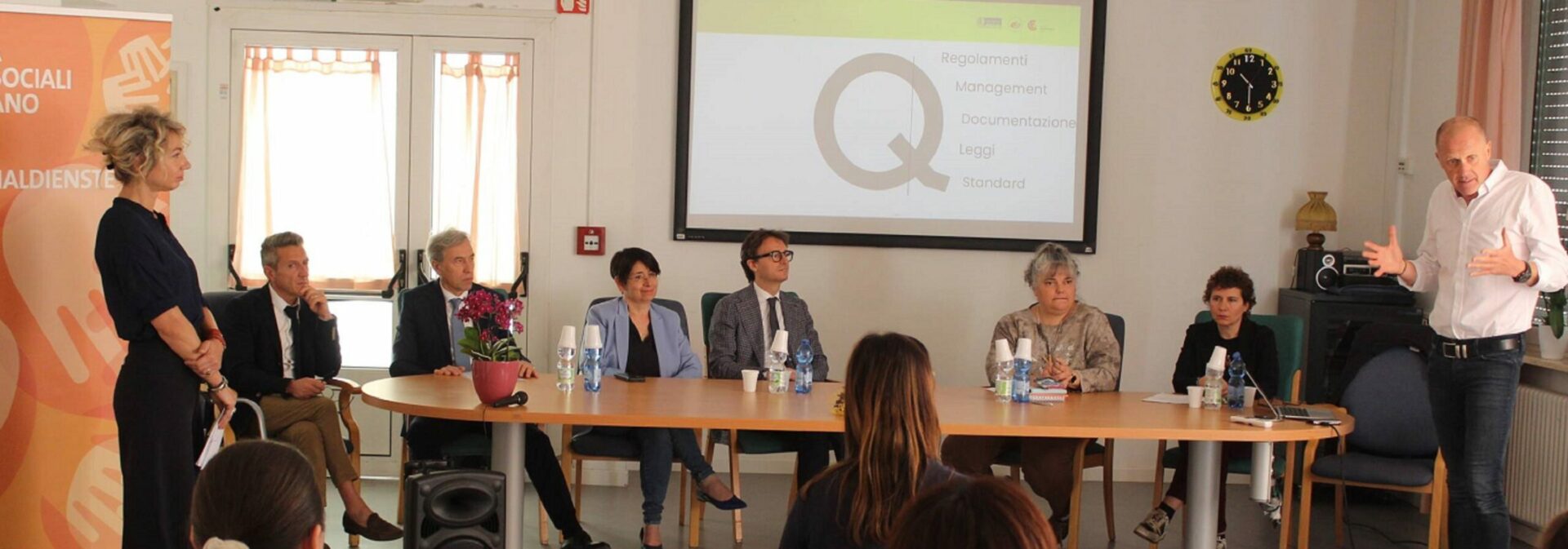 Scopri di più sull'articolo Firmato l’accordo tra Scuola professionale Lévinas e Assb