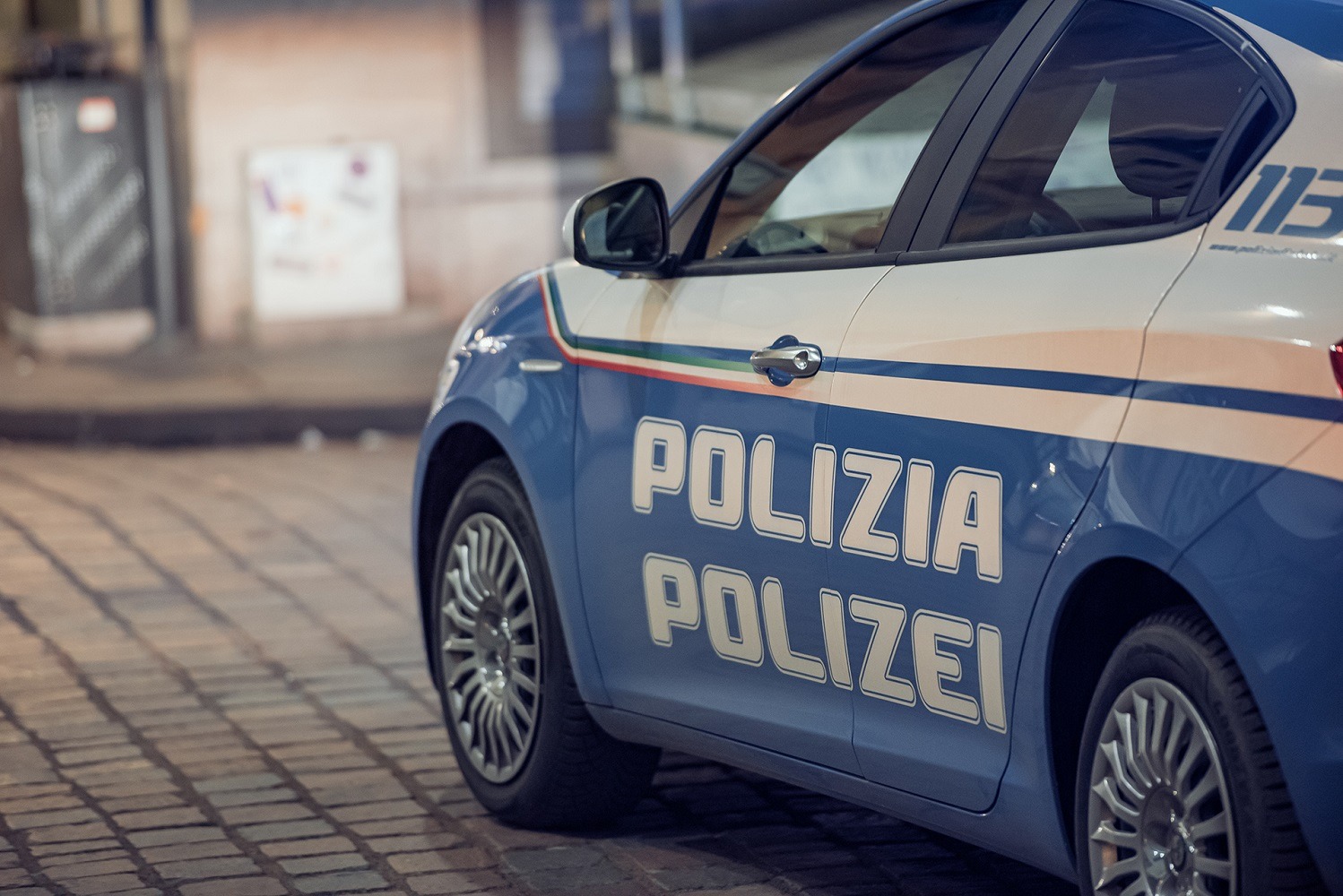 Mehr über den Artikel erfahren Bolzano. Resistenza a Pubblico Ufficiale in Piazza Università, arrestato