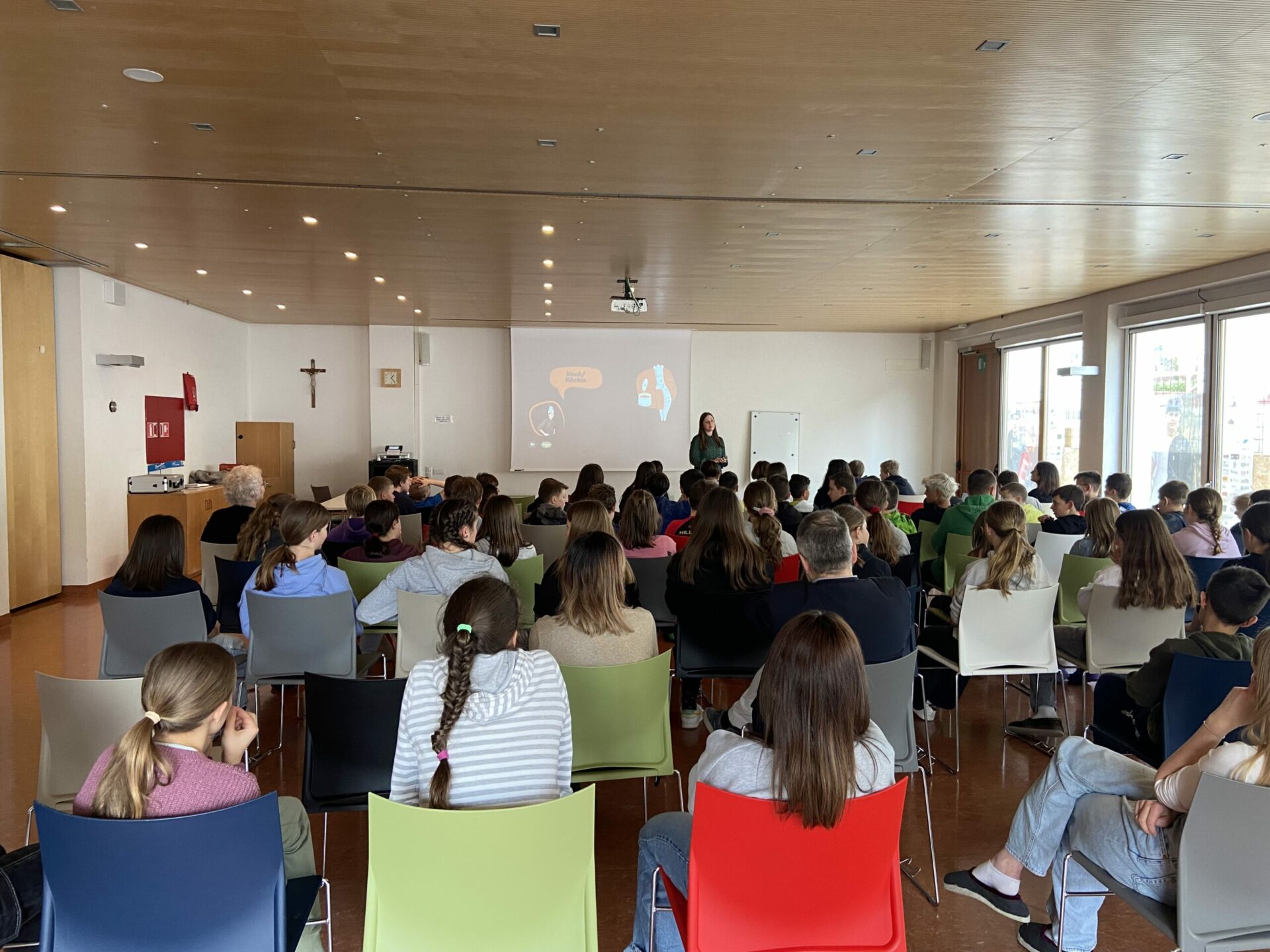 Mehr über den Artikel erfahren Jugendverbände in Mittelschulen unterwegs