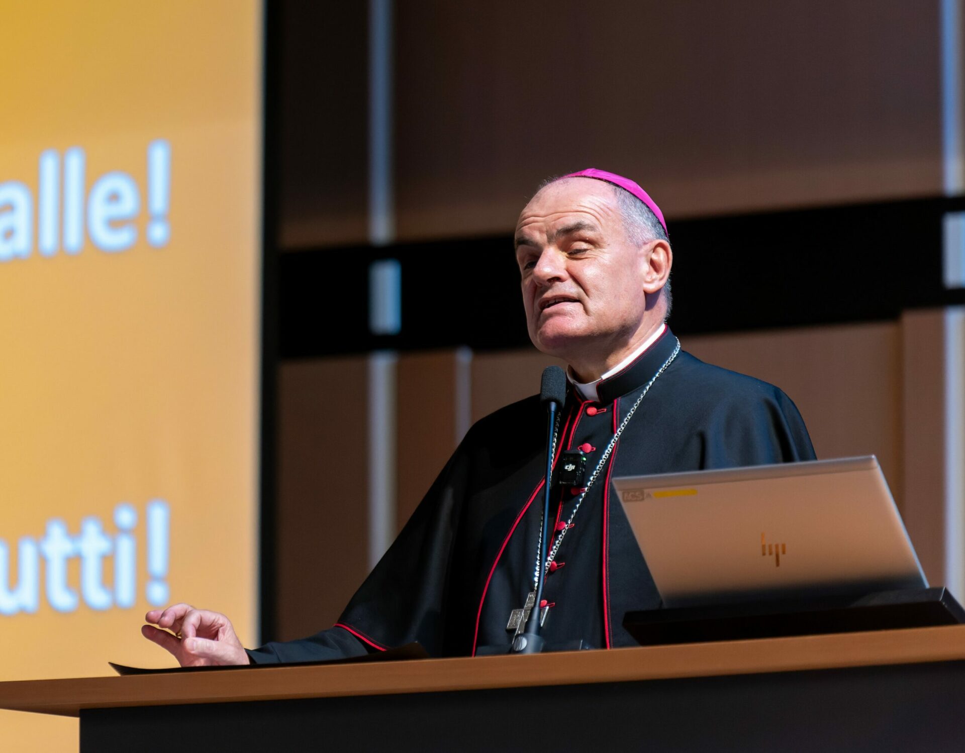 Mehr über den Artikel erfahren Diocesi Bolzano Bressanone, il Vescovo indica tre strade da percorrere