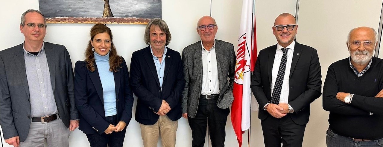 Mehr über den Artikel erfahren Incontro CNA Claudio Corrarati e assessore Hubert Messner per la prevenzione e la salute nell’universo degli anziani