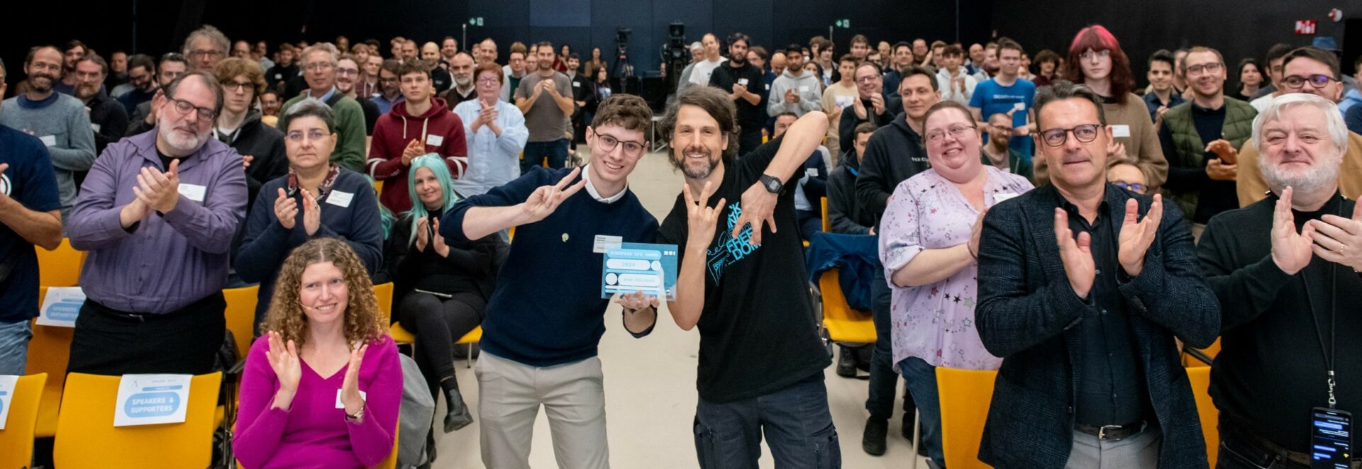 Mehr über den Artikel erfahren Decollata ieri mattina SFSCON, affascinante conferenza sul Software