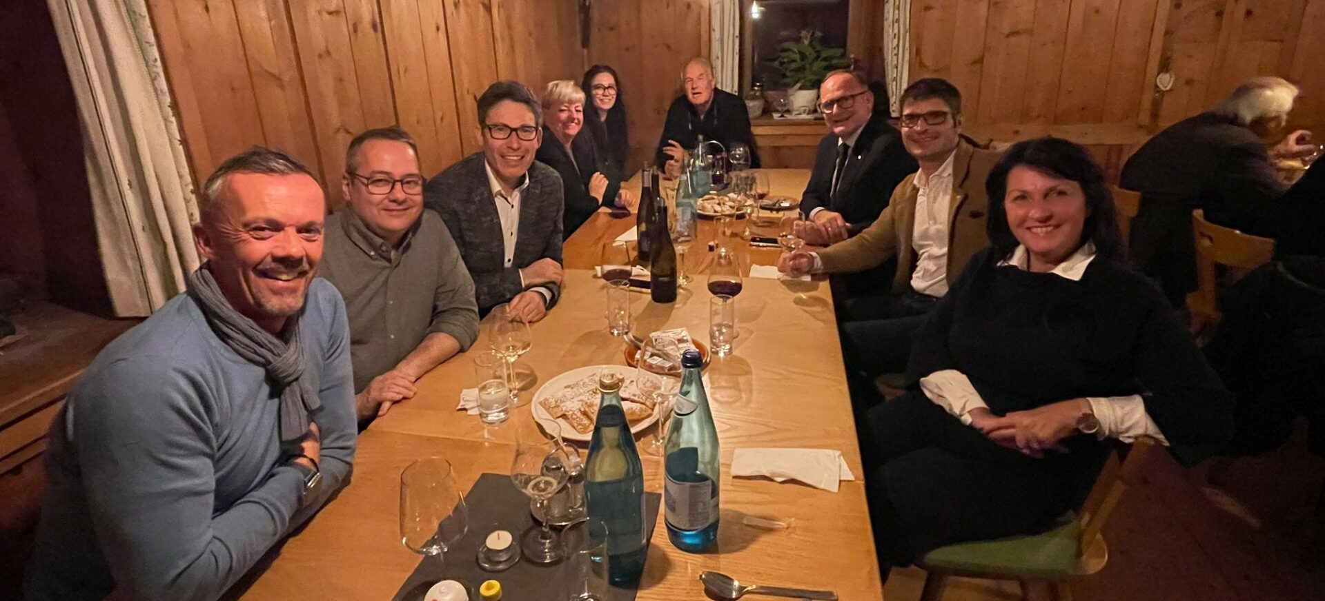 Scopri di più sull'articolo Intensificare dialogo transfrontaliero ribadito nell’incontro del Comitato comprensoriale SWR-EA Val Venosta con Camera di commercio Landeck