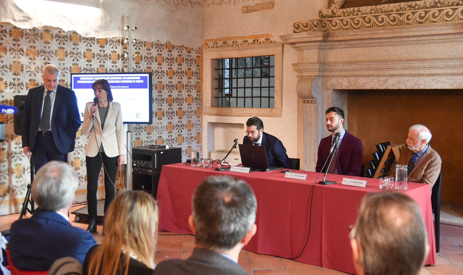 Scopri di più sull'articolo Le istituzioni possono orientare i cittadini nelle loro scelte, e in che misura ?