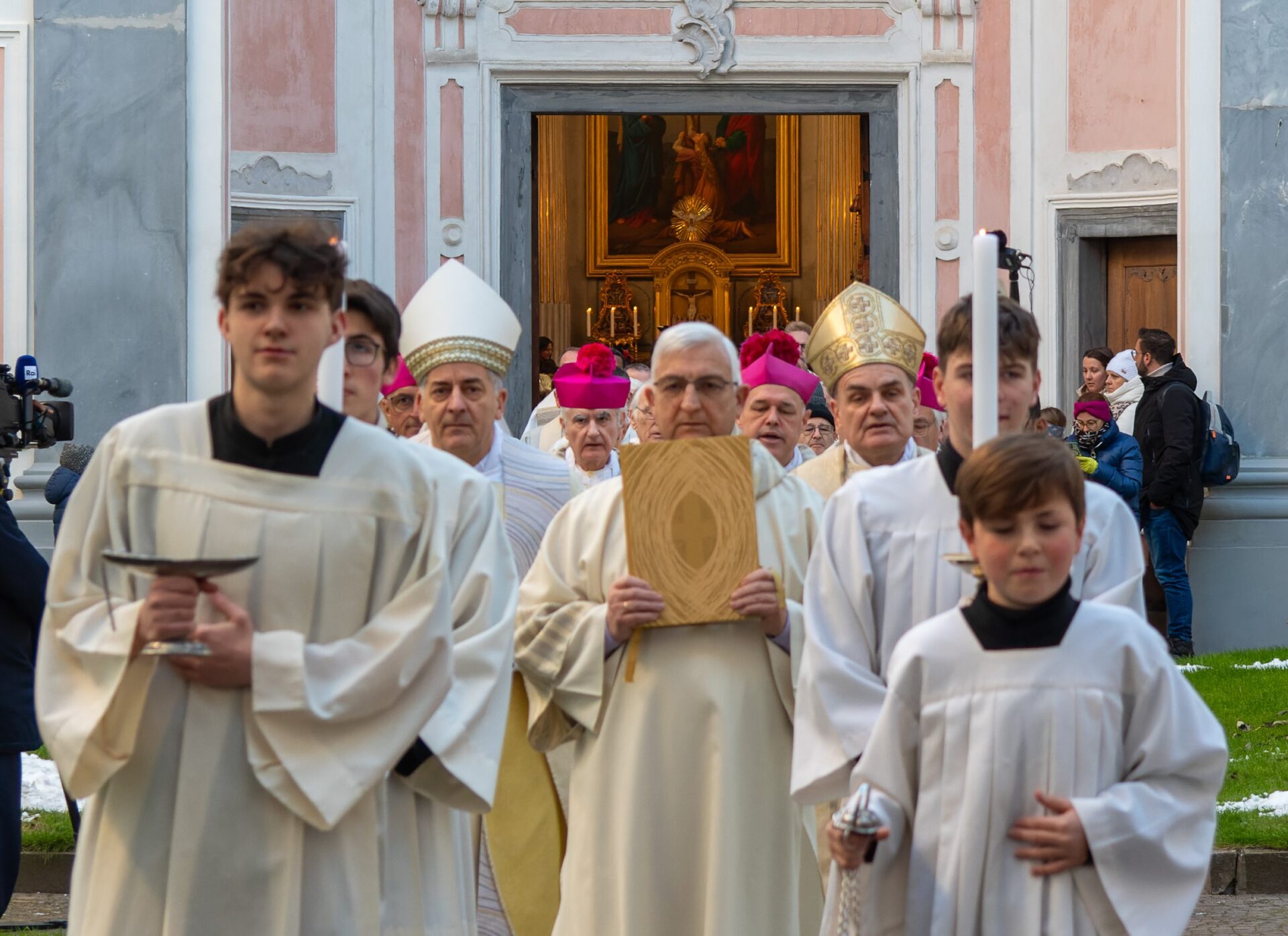 Mehr über den Artikel erfahren Aperto l‘Anno Santo in diocesi: “Troviamo motivi di speranza”