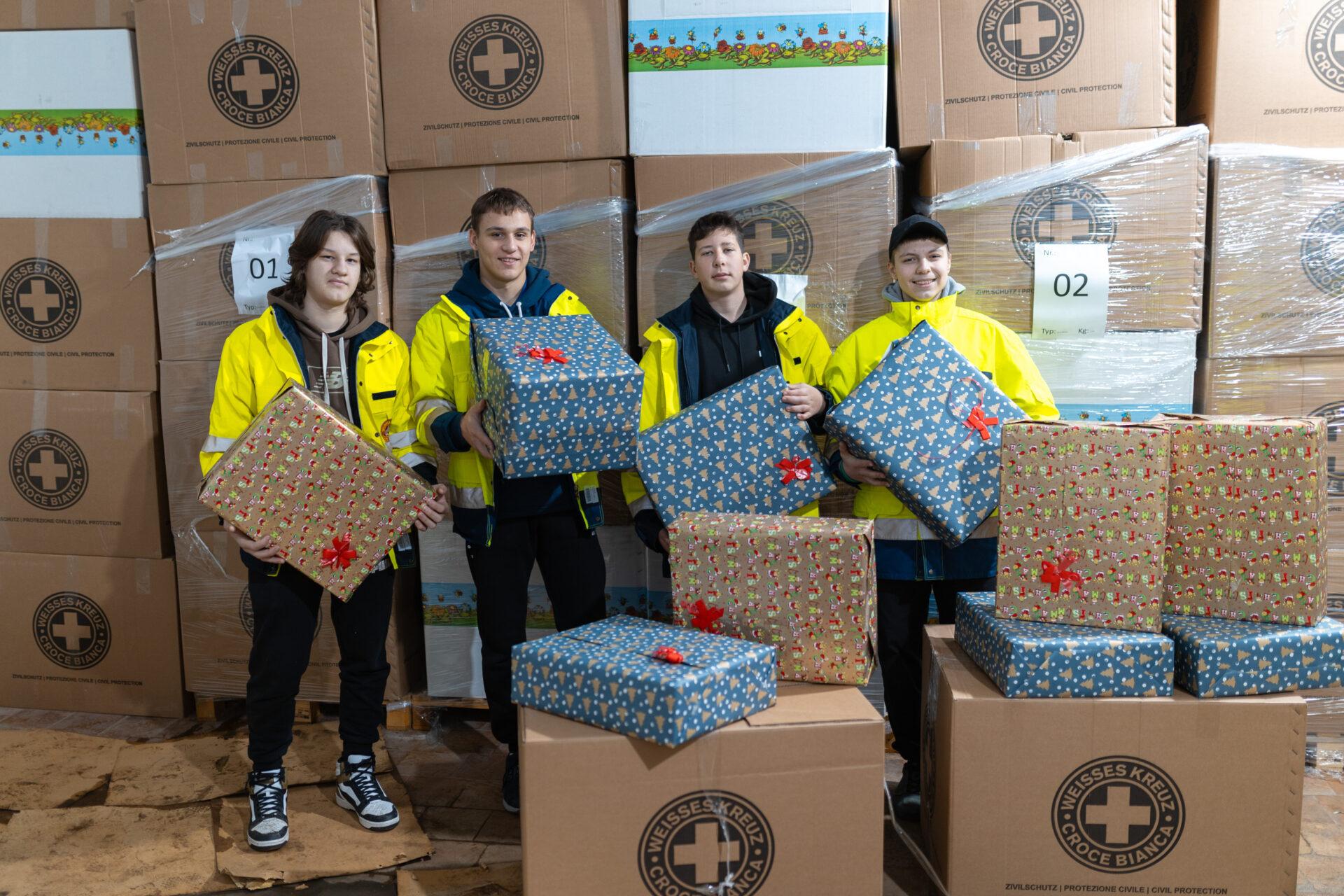 Scopri di più sull'articolo Geschenke in der Ukraine angekommen: Das Weiße Kreuz bedankt sich bei allen „Weihnachtsengeln“