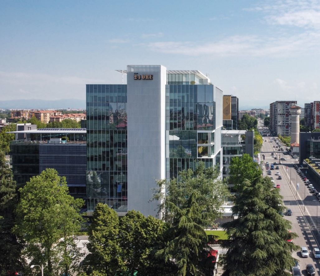 Scopri di più sull'articolo Con Alperia il palazzo del Gruppo 24 ORE diventa più sostenibile, dimezzati i consumi energetici della climatizzazione