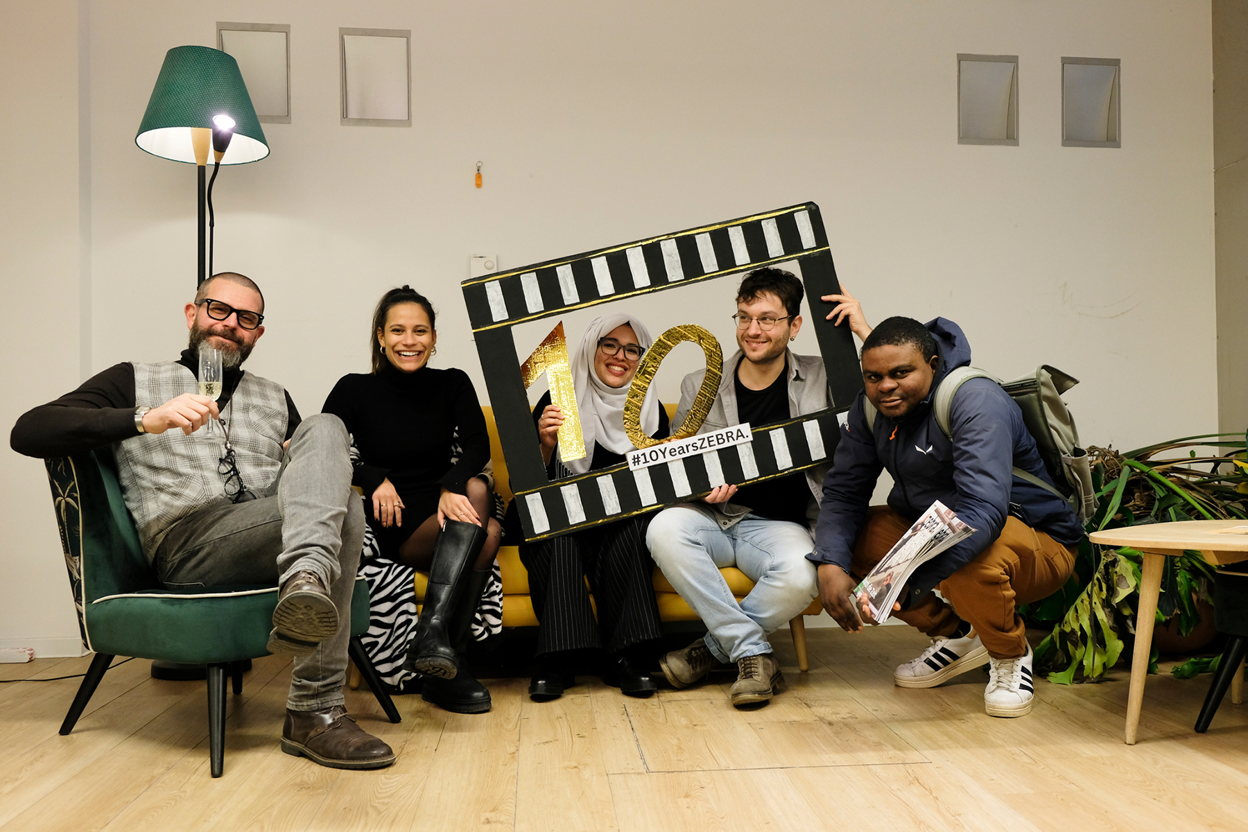 Scopri di più sull'articolo Zebra feiert 10-jähriges Jubiläum: Rückblicke auf eine unvergessliche Zeit 