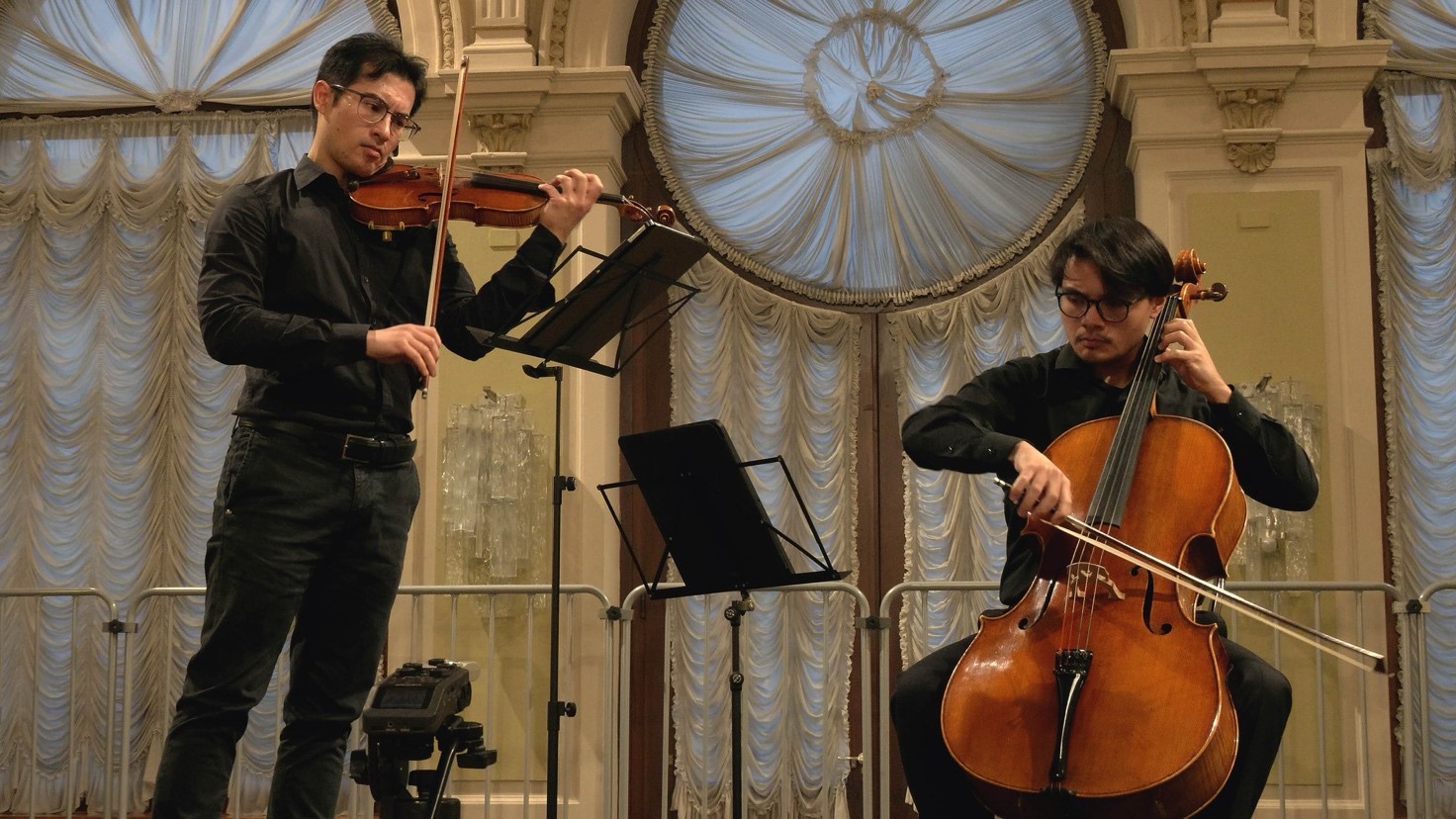 Scopri di più sull'articolo Successo caloroso per il DUO DEMIAN e DYLAN BARALDI DEMIAN ad Arco