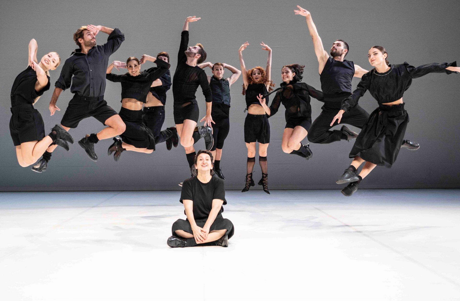 Scopri di più sull'articolo Spettacolo ‘Grand jeté’ la grande spaccata in aria, uno dei passi più impressionanti dell’arte del balletto, a Bolzano e Rovereto