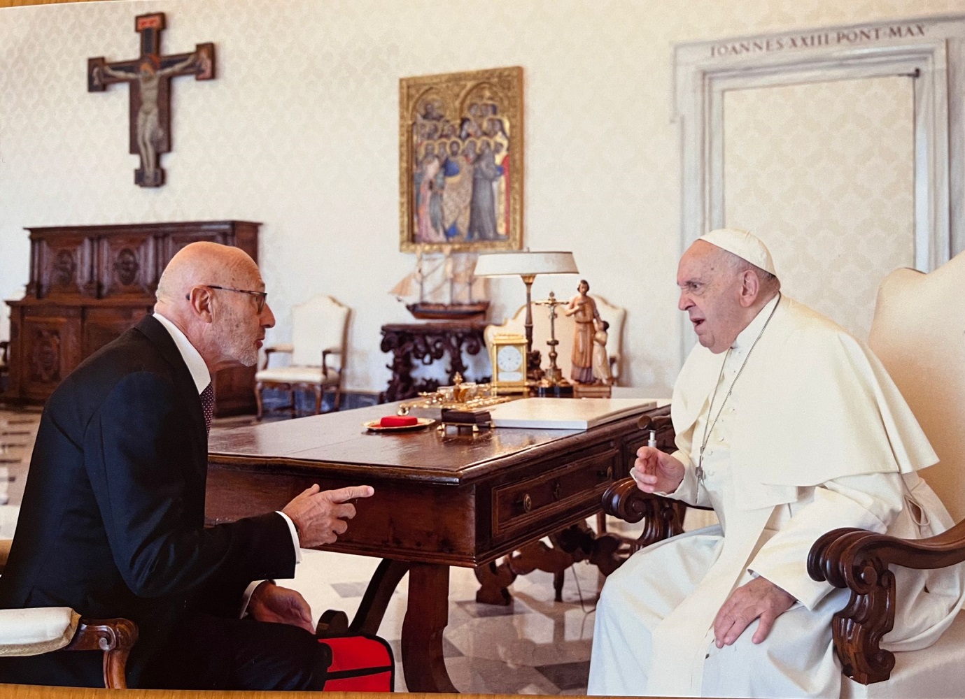 Mehr über den Artikel erfahren Elio Cirimbelli incontra Papa Francesco, l’individualismo malattia del secolo, argomento del loro colloquio