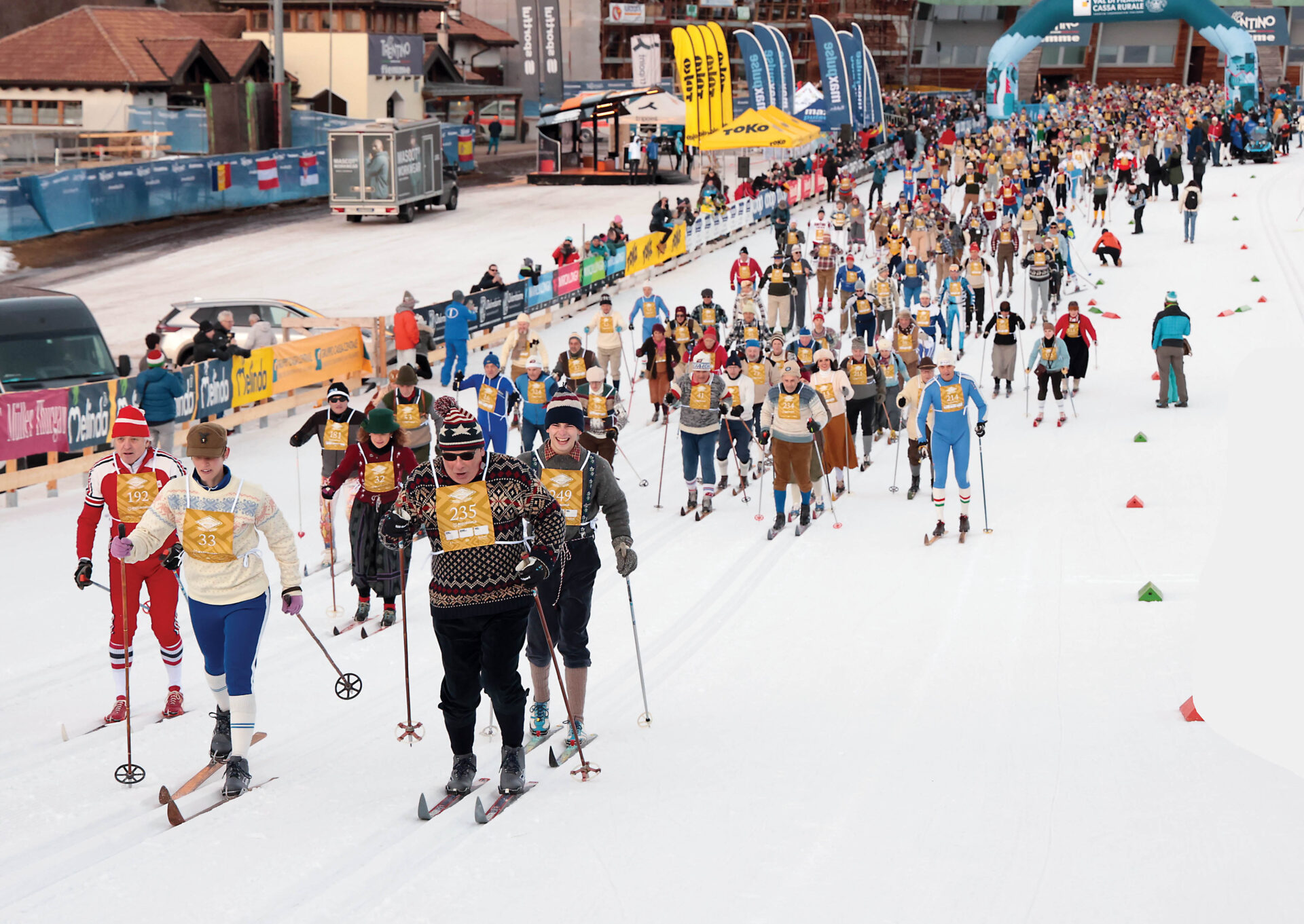 Scopri di più sull'articolo La 52.a Marcialonga di Fiemme e Fassa apre i battenti con Story e Baby
