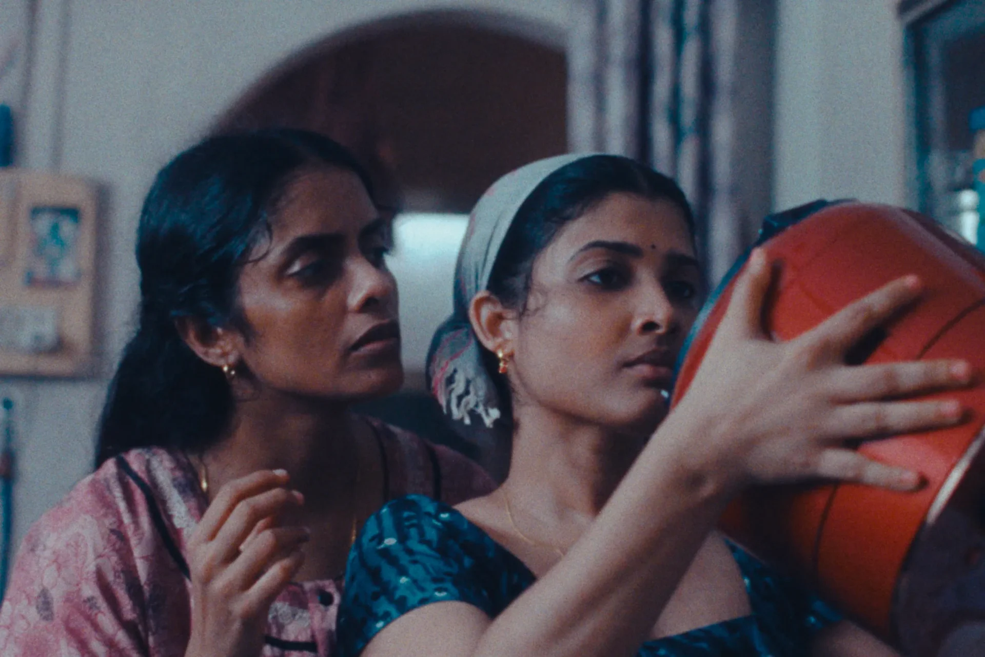 Scopri di più sull'articolo Rovereto. La programmazione di Cinemart prosegue con “All we imagine as light”, documentario diretto da Payal Kapadia