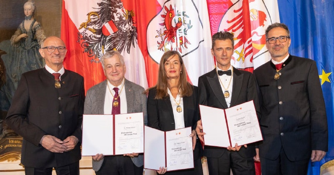 Scopri di più sull'articolo Kompatscher e Mattle consegnano le onorificenze del Land Tirolo