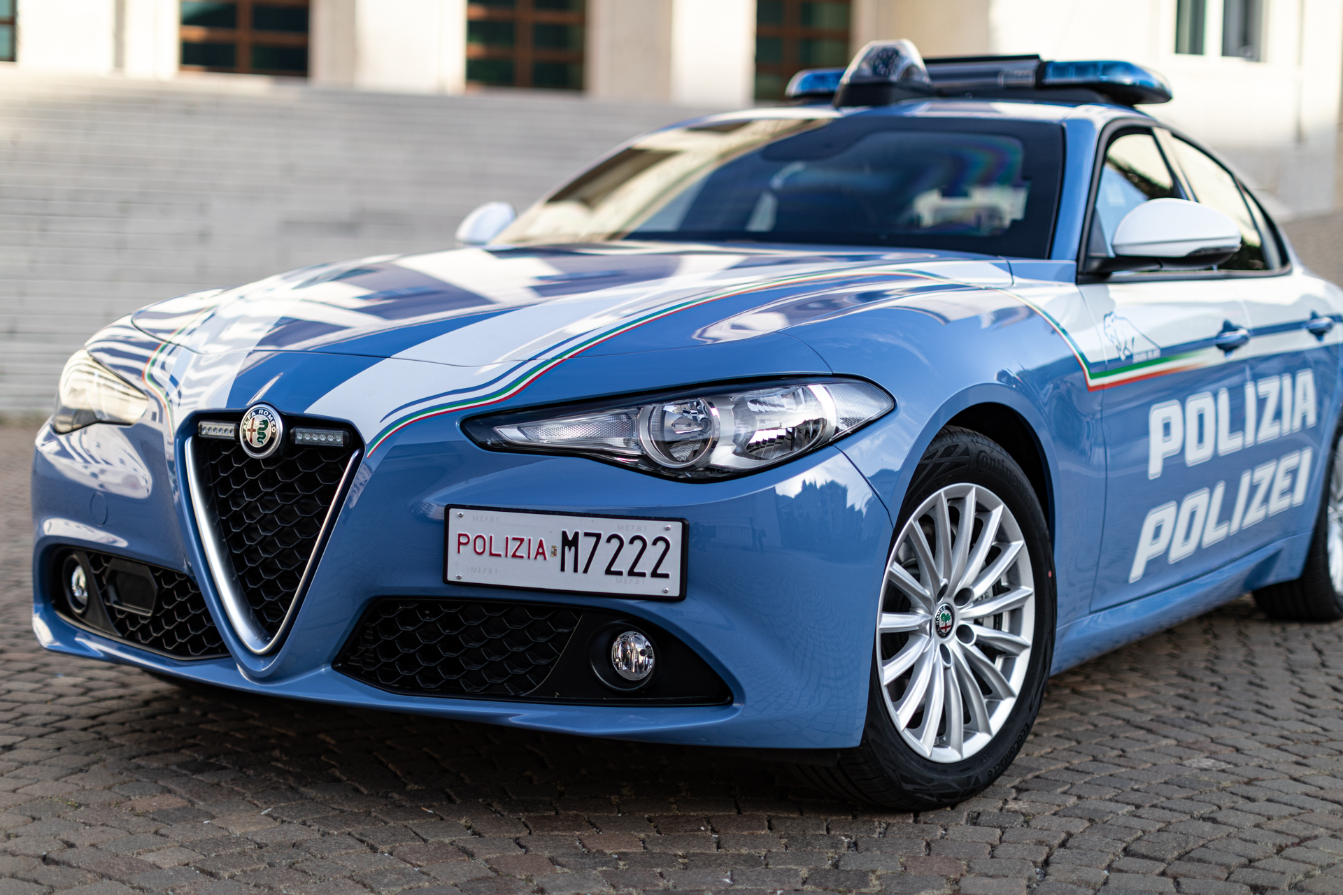 Scopri di più sull'articolo Bolzano. Ruba e prende a pugni gli agenti. Espulso