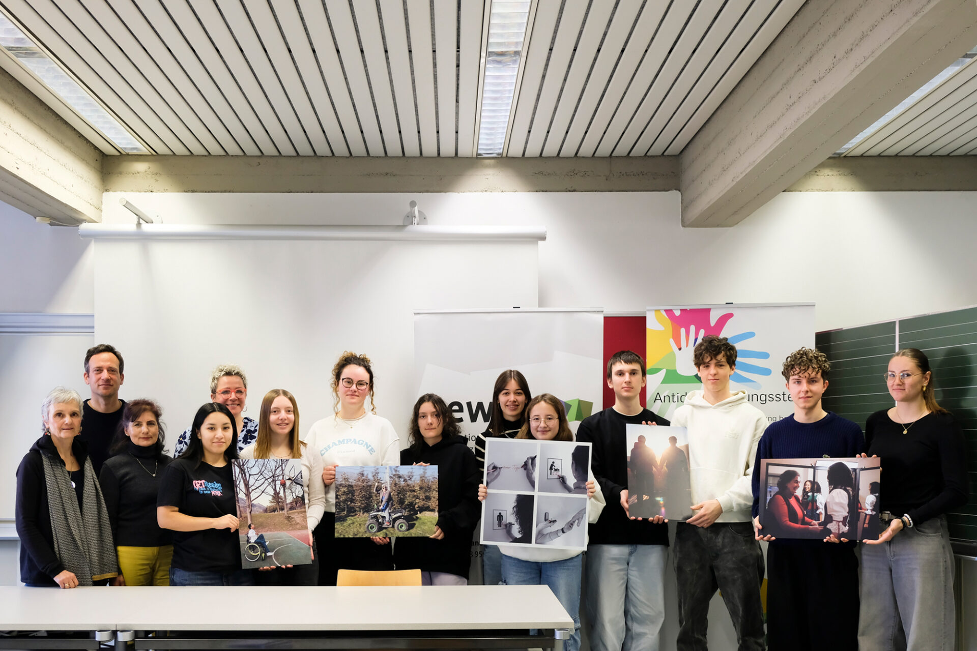 Scopri di più sull'articolo Jugendliche brechen Stereotype auf: Die Gewinner*innen des Fotowettbewerbs „Breaking Stereotypes“ stehen fest