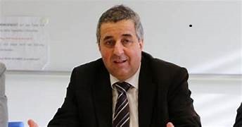 Scopri di più sull'articolo Il Senatore Spagnolli (AUT) alza la voce contro il portavoce di un multimiliardario straniero