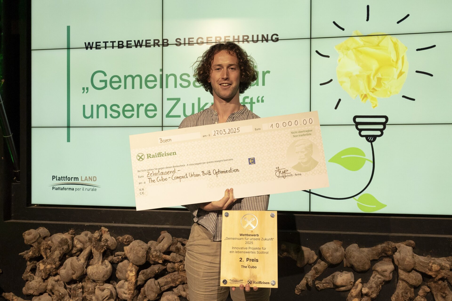 Mehr über den Artikel erfahren Proclamati i vincitori del concorso “Insieme per il futuro” – assegnati premi per un valore di 30.000 euro