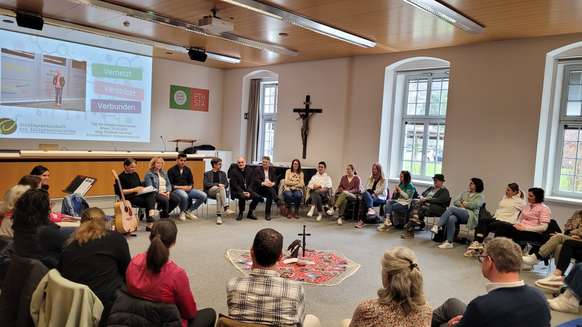 Scopri di più sull'articolo Religionslehrer:innen: Jahresvollversammlung und Fortbildung im Zeichen der Vernetzung