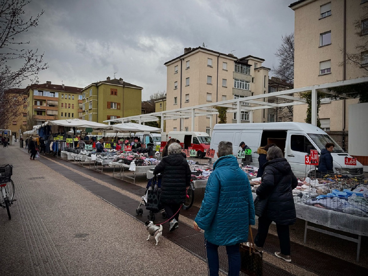 Scopri di più sull'articolo Bolzano. Bagni, elettricità e concessioni: ecco i problemi del mercato 