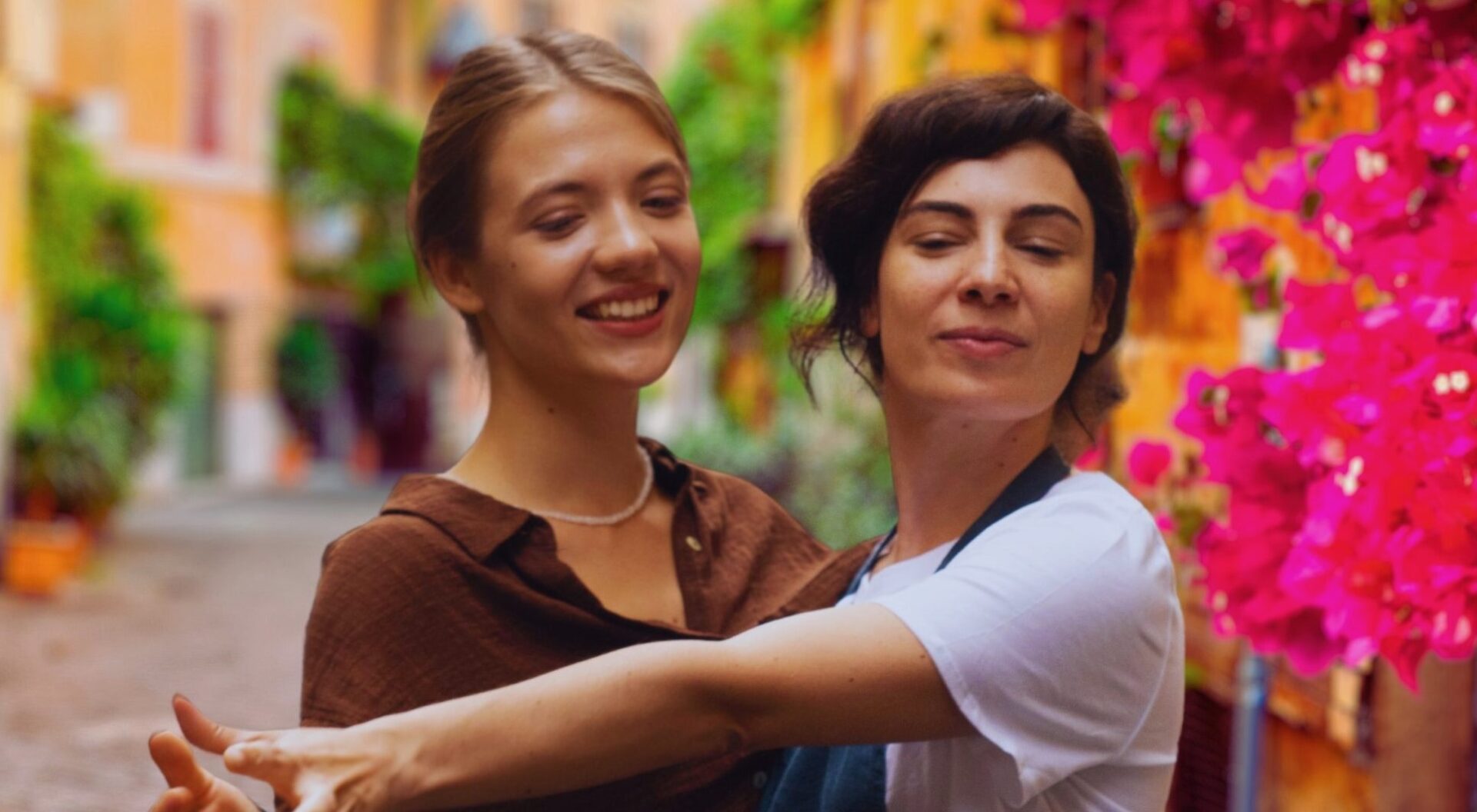 Mehr über den Artikel erfahren “Taxi Monamour”, due donne si incontrano, un tuffo nella libertà