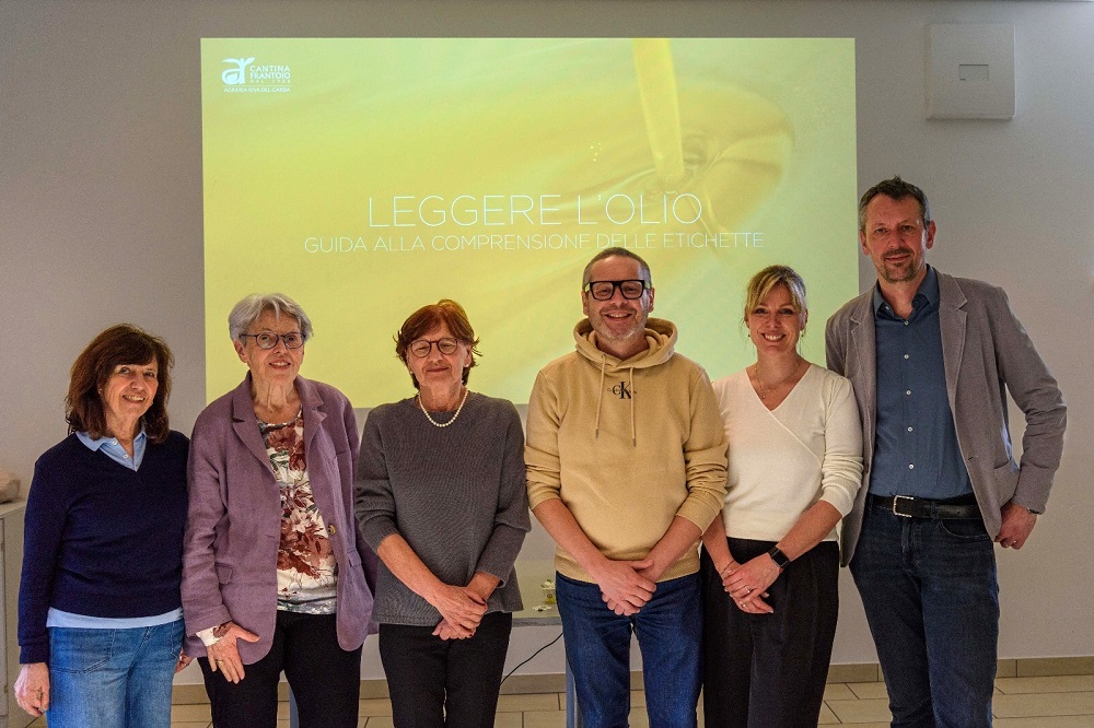 Scopri di più sull'articolo Educazione alimentare, come riconoscere le caratteristiche sensoriali di un buon olio d’oliva