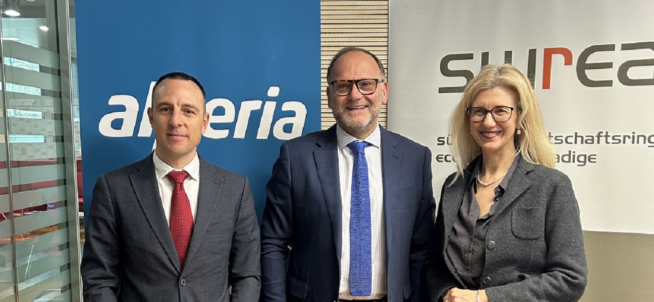 Mehr über den Artikel erfahren Mobilità sostenibile. Alperia, AlpsGo e Economia Alto Adige-Südtiroler Wirtschaftsring firmano una convenzione per aziende e dipendenti
